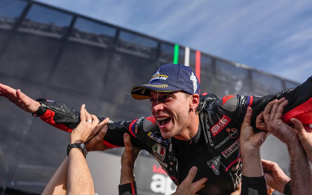 Pelumba Aprilia, Marco Bezzecchi juaga GP Portugal 2025