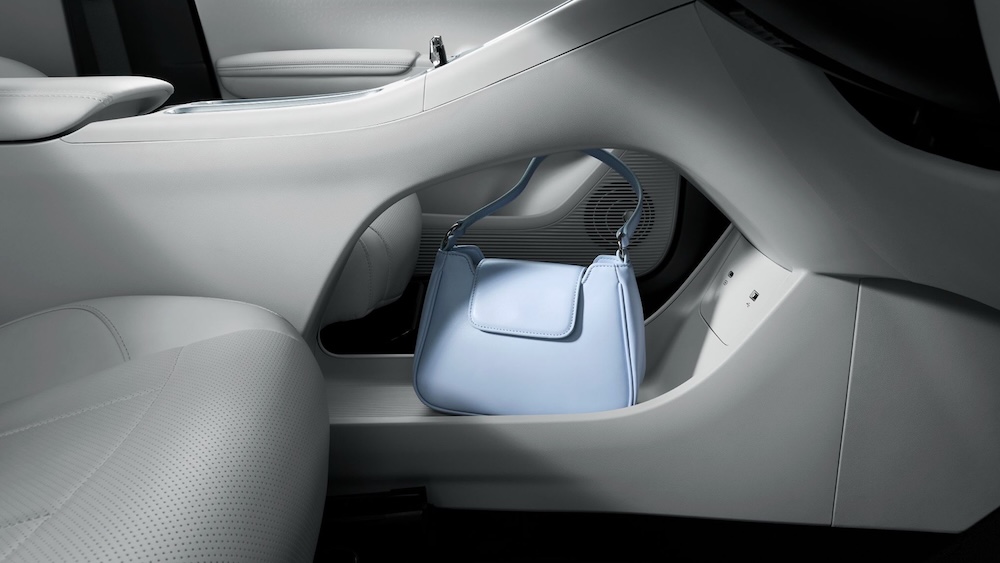 Proton e.MAS 5 2025 rasmi lancar.