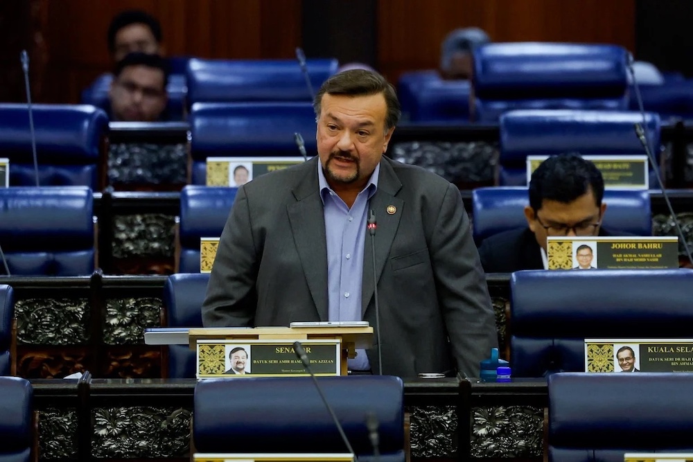 Menteri Kewangan II, Datuk Seri Amir Hamzah Azizan