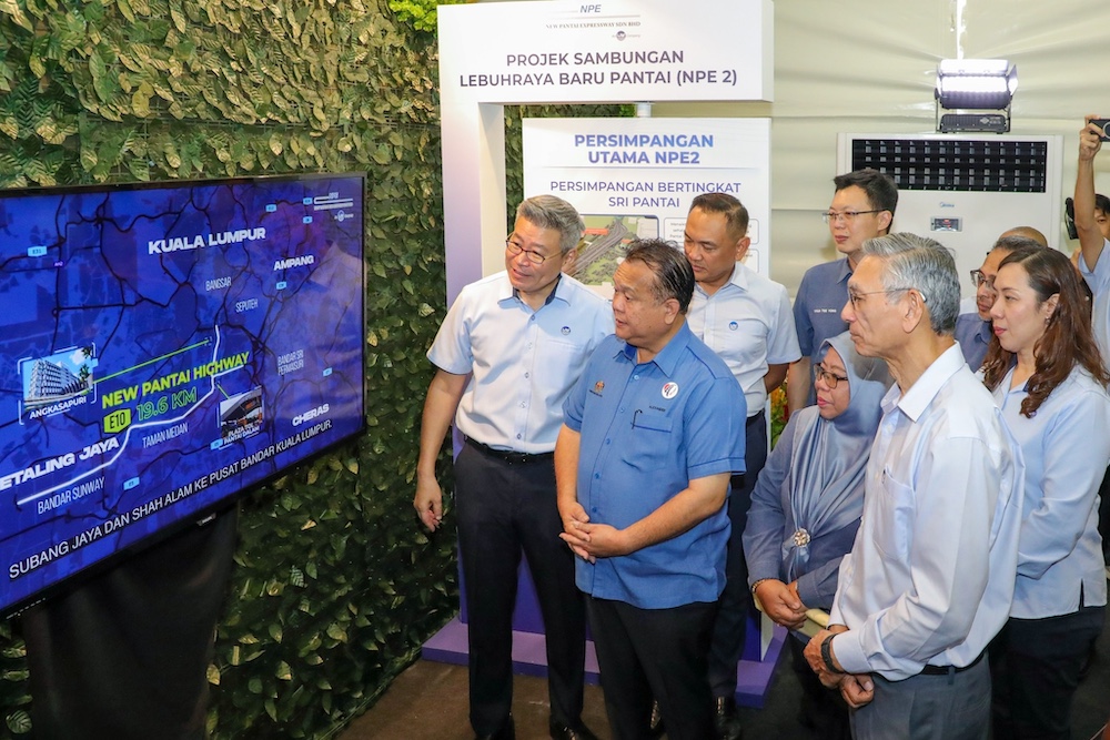 Majlis pecah tanah Lebuhraya NPE 2 - Datuk Seri Alexander Nanta Linggi