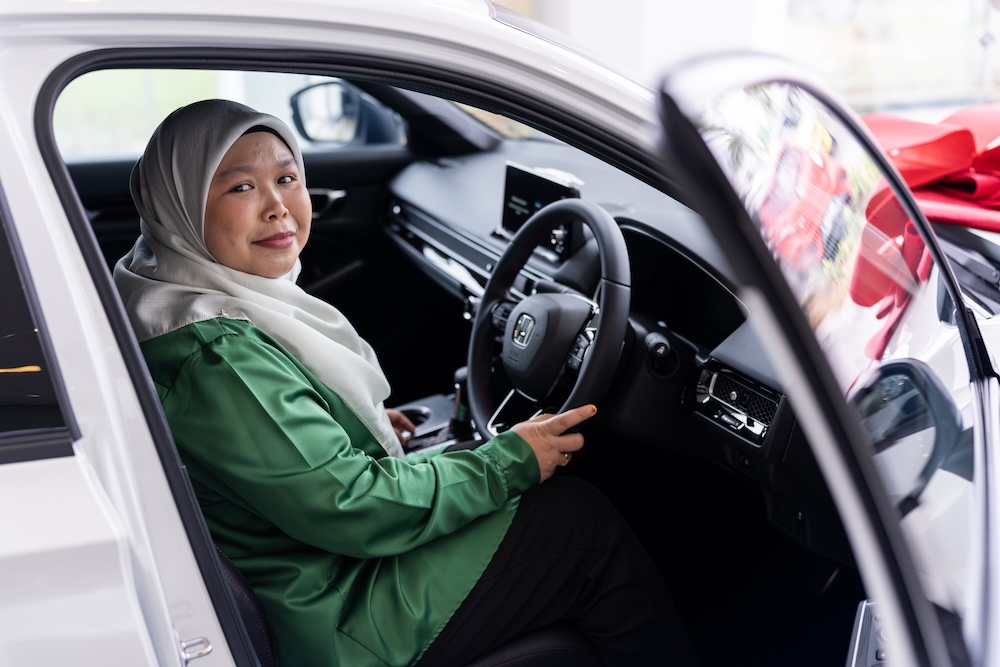 Pemenang Honda Civic 1.5L RS | Zulkeffli Abdul Rahman (diwakili dua anak)