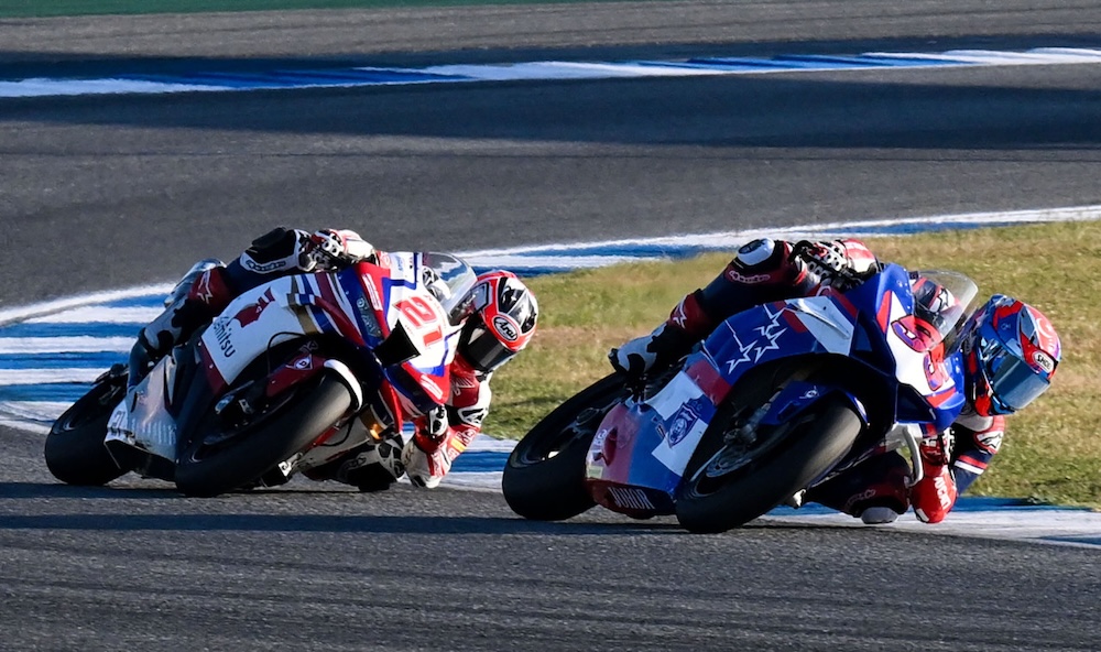 Hafizh Syahrin juara ARRC 2025 kelas ASB1000