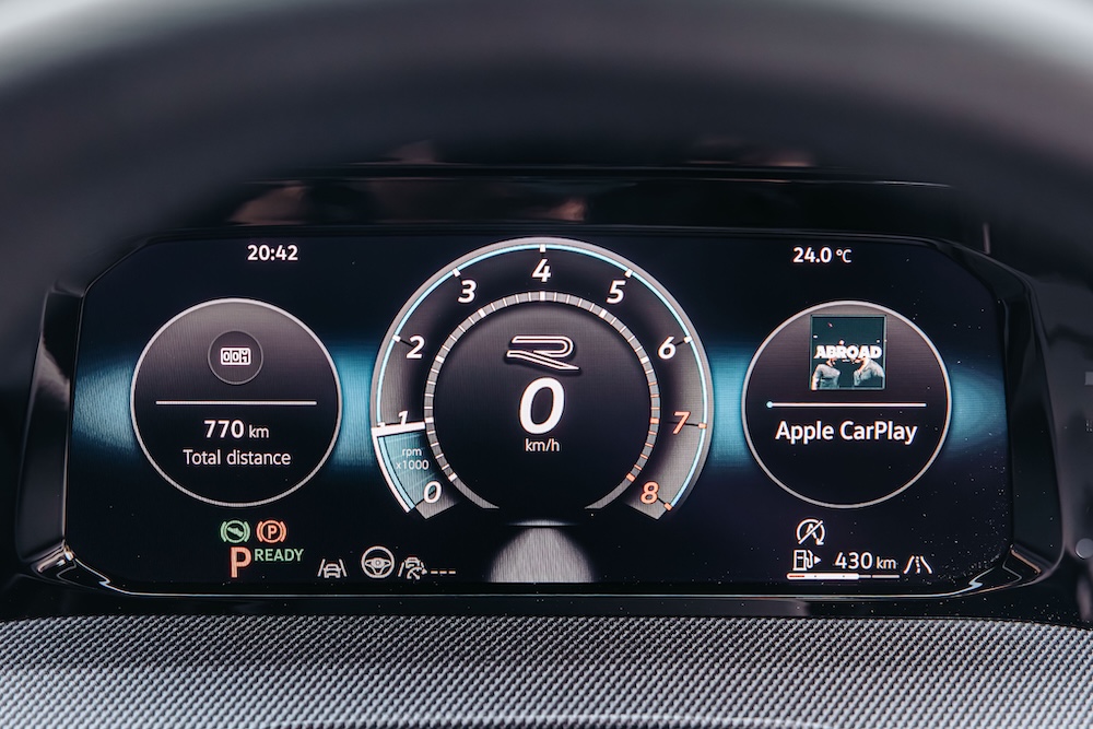 Volkswagen Golf R-Line