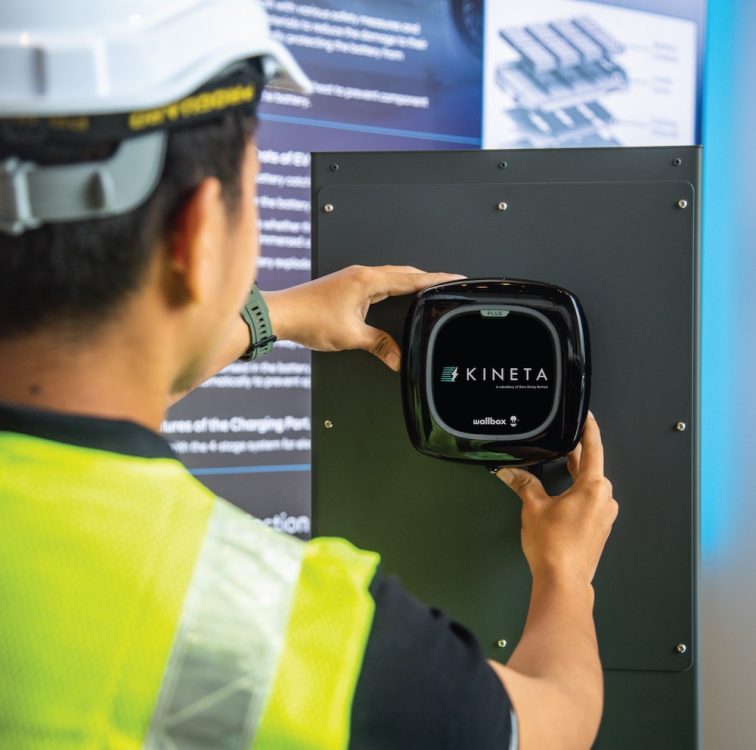 KINETA tawar pengecasan EV semua jenama