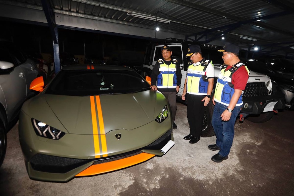 2,700 pemilik kereta mewah di Malaysia tiada cukai jalan sah
