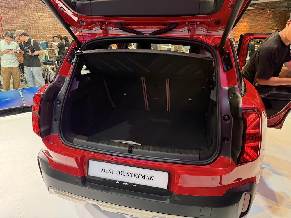 MINI Countryman S Fiery Stallion Edition