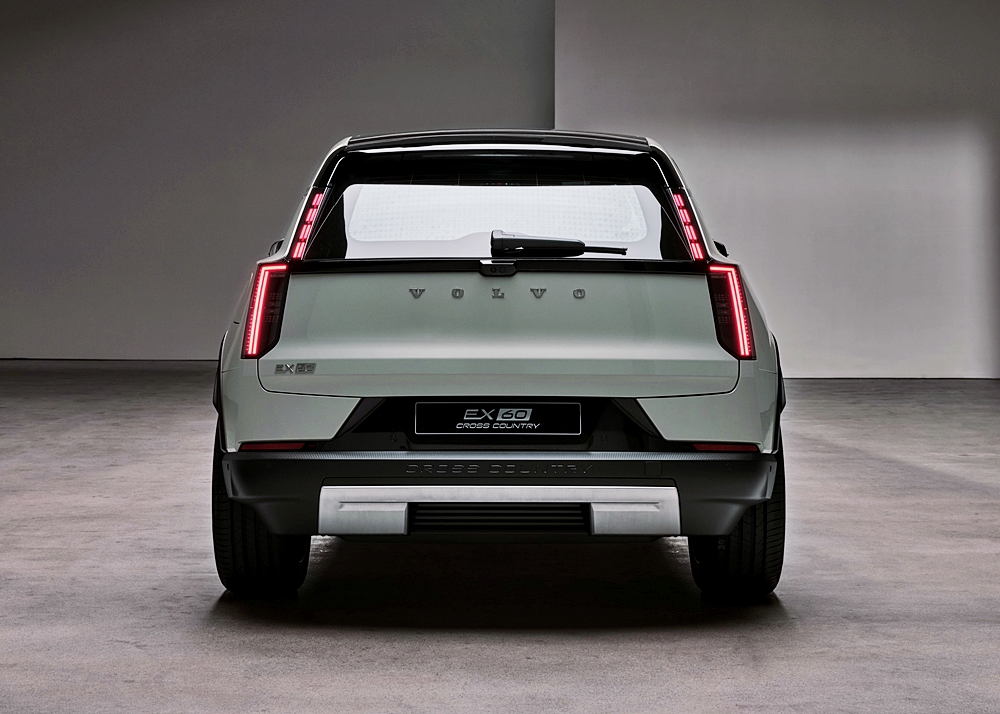 Volvo EX60 Cross Country 2027