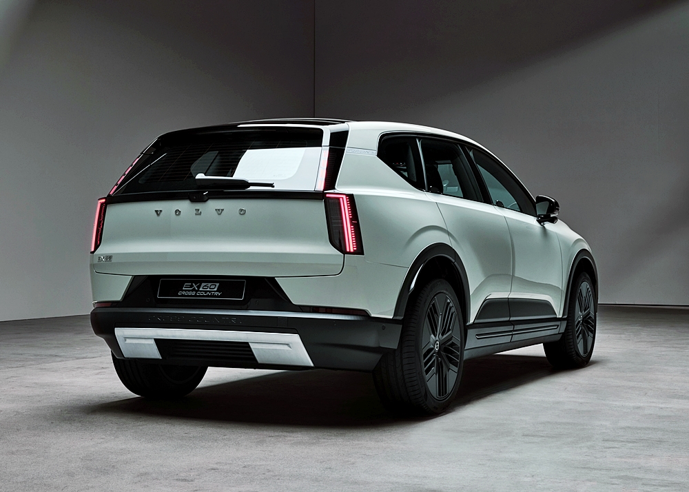 Volvo EX60 Cross Country 2027