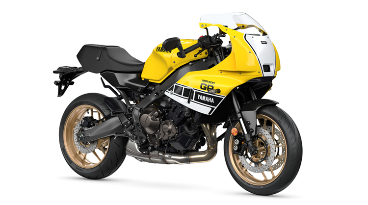 Yamaha XSR900 GP ABS 2026 Kini Dengan Warna Ikonik US Intercolor Yellow!