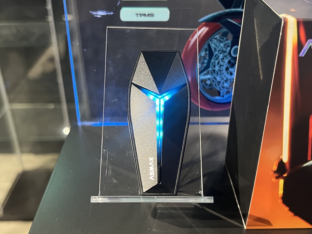 Interkom ASMAX untuk penunggang