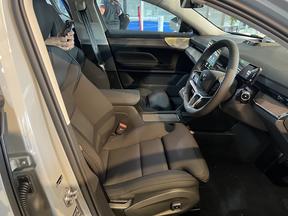 Volvo ES90 Ultra 2026