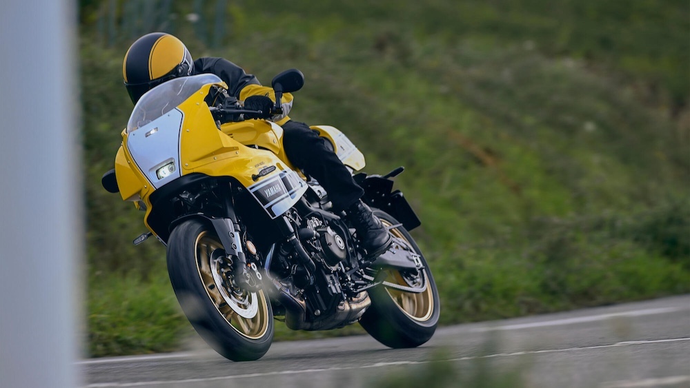 Yamaha XSR900 GP ABS 2026 | US Intercolor Yellow