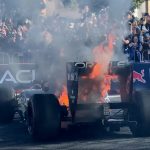 Jentera F1 Red Bull RB7 terbakar ketika demo