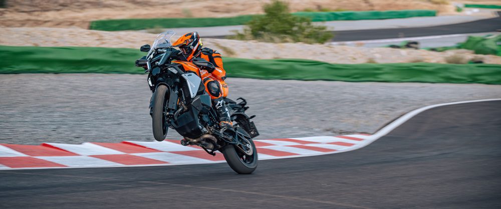 KTM 1390 Super Adventure S Evo 2026 | Jepun