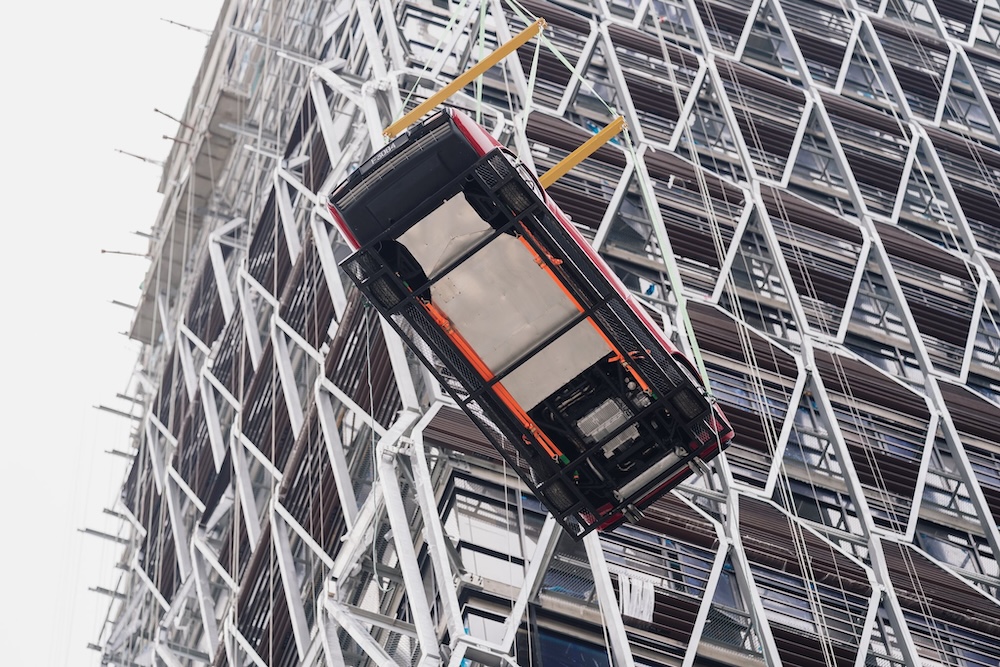 Rembawang cipta rekod Malaysia Ferrari Dino 308 GT4 atas tingkat 29