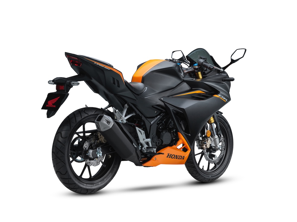 Honda CBR150R Stealth Edition 2026