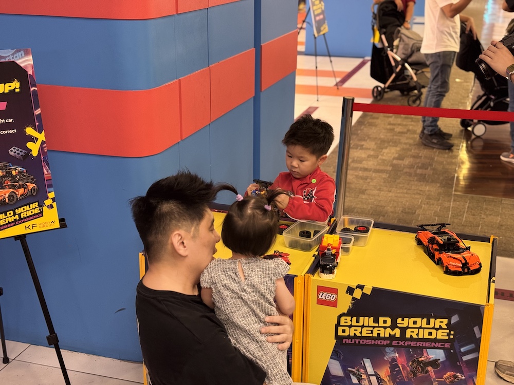 Build Your Dream Ride LEGO Autoshop Experience