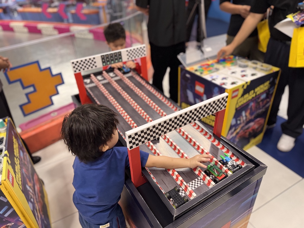 Build Your Dream Ride LEGO Autoshop Experience