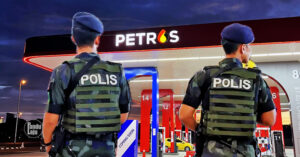 Kerajaan cadang letak polis di stesen minyak sempadan