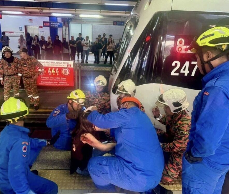 Wanita jatuh platform stesen LRT Abdullah Hukum