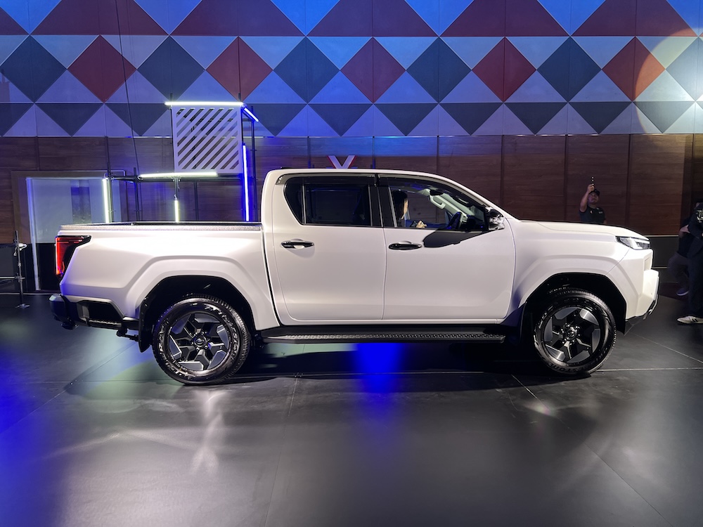 Toyota Hilux BEV 2026 | Malaysia