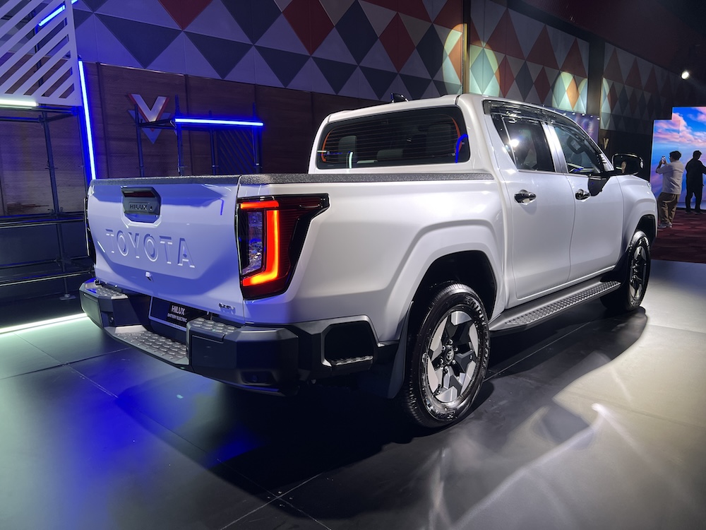 Toyota Hilux BEV 2026 | Malaysia