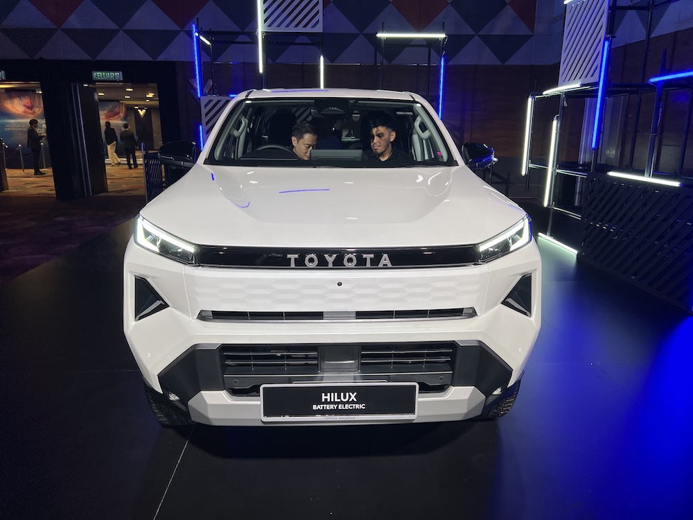 Toyota Hilux BEV 2026 | Malaysia
