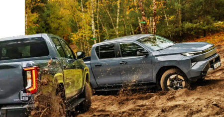 Toyota Hilux BEV offroad