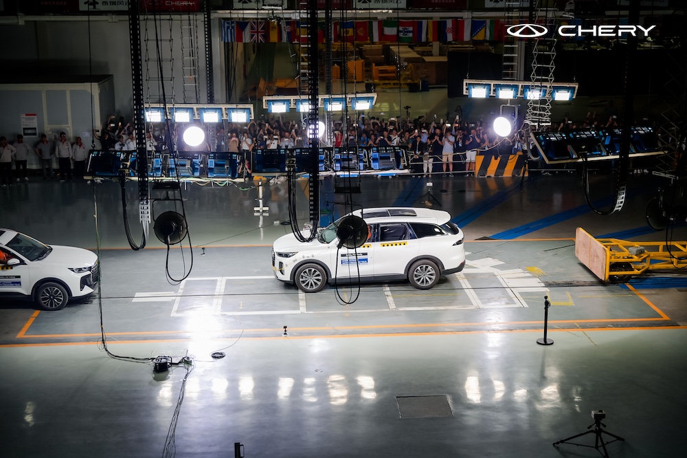 Demonstrasi ujian perlanggaran Chery Tiggo 9 dan Chery Tiggo 7 Pro di Wuhu, China.