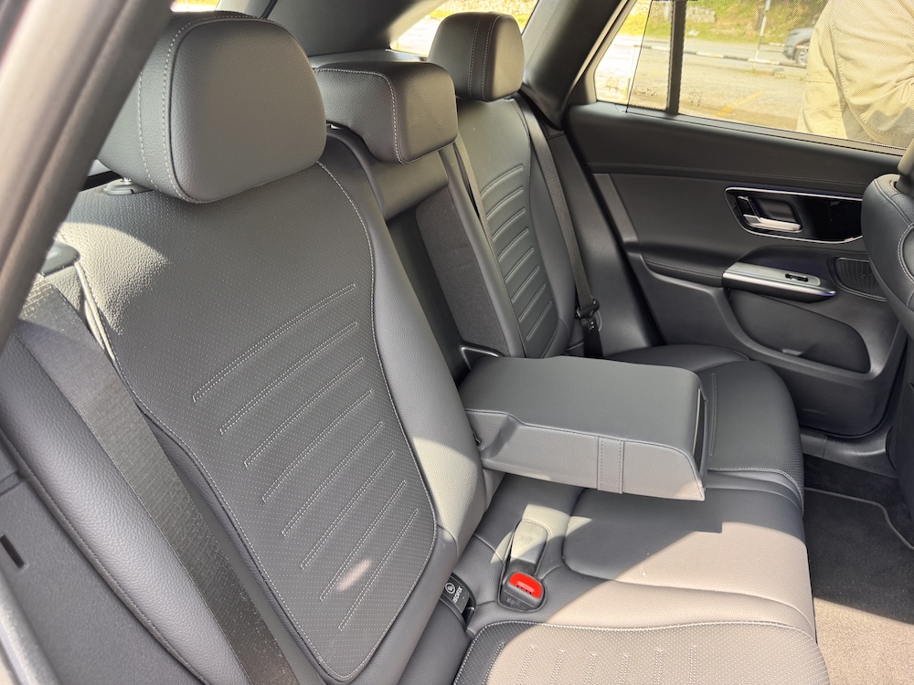 Mercedes-Benz GLC 200 4MATIC 2026