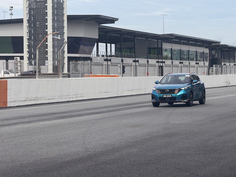 Pandu uji GAC GS3 Emzoom di Litar Antarabangsa Sepang (SIC)