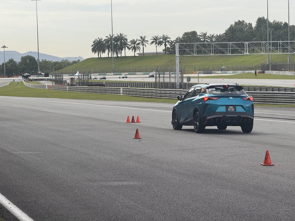 Pandu uji GAC GS3 Emzoom di Litar Antarabangsa Sepang (SIC)