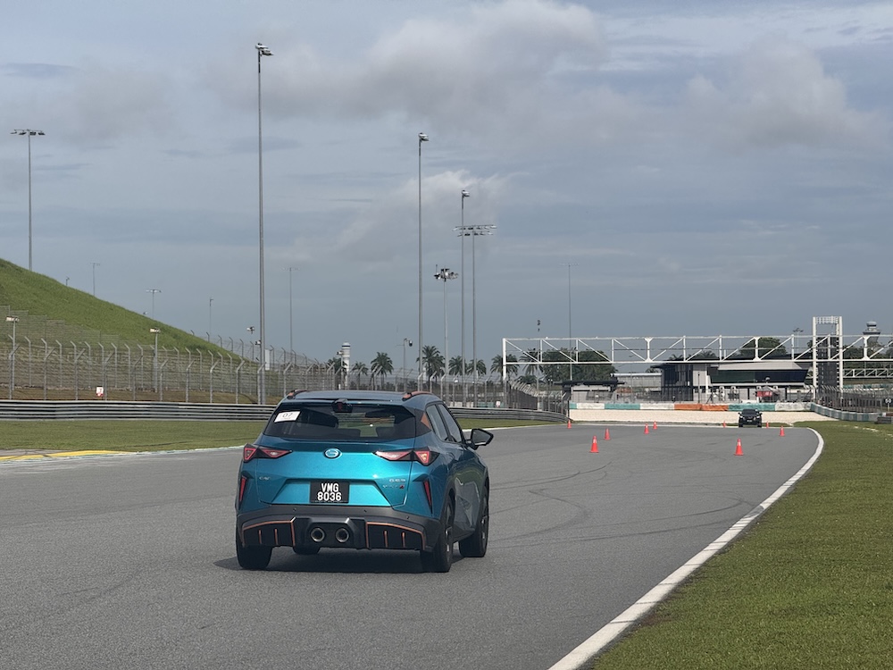 Pandu uji GAC GS3 Emzoom di Litar Antarabangsa Sepang (SIC)