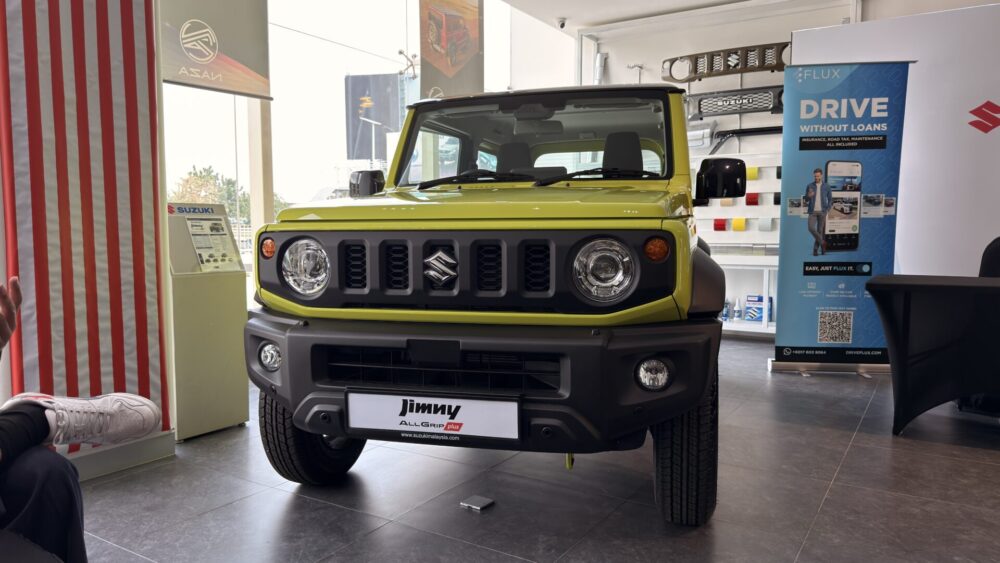 Suzuki meterai MoU FLUX | Suzuki Jimny