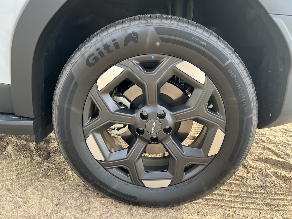 Jetour T1 2.0L